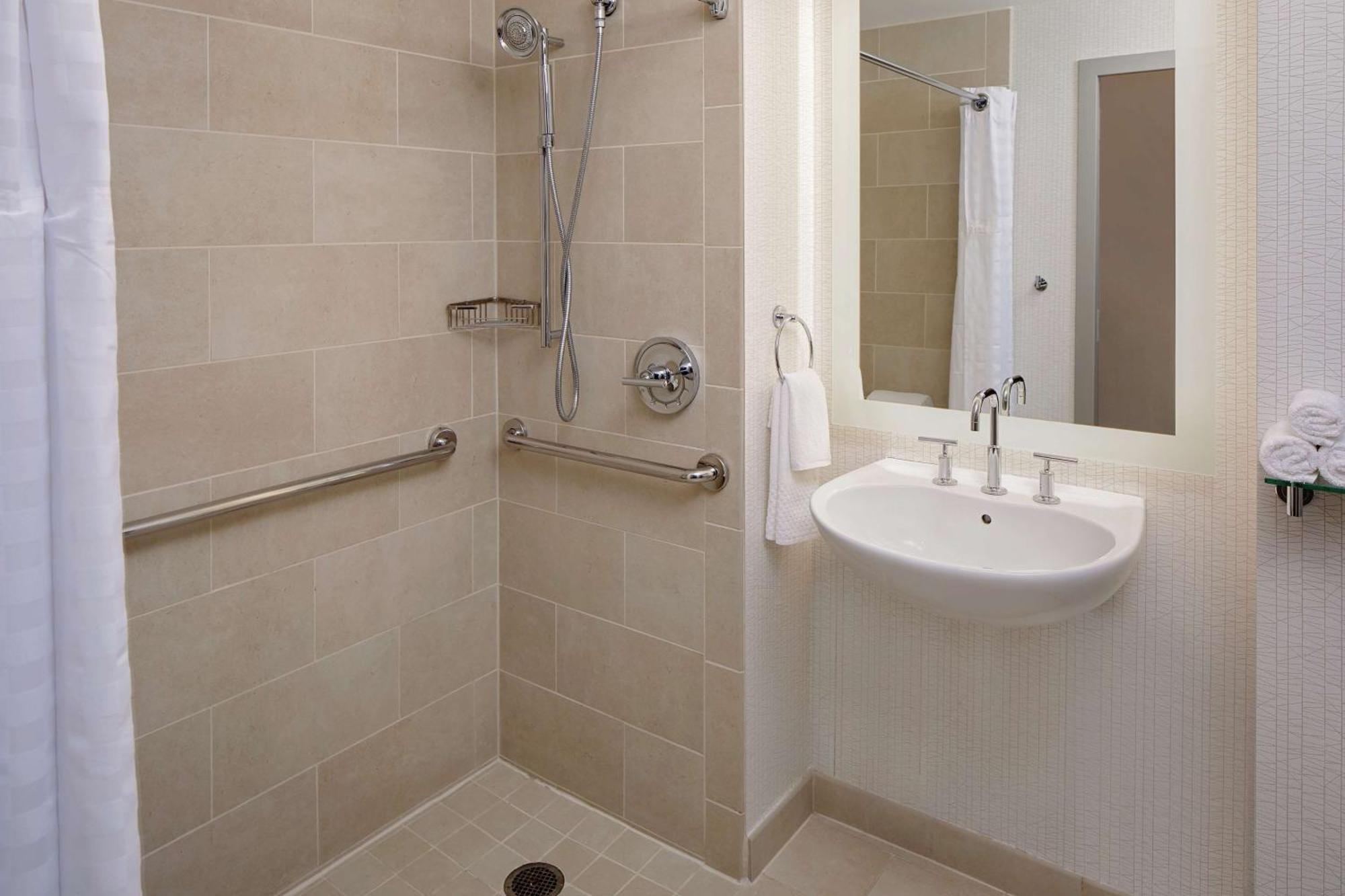 Queen Room Two Queen Beds Disability Access or Roll Shower Non-Smoking