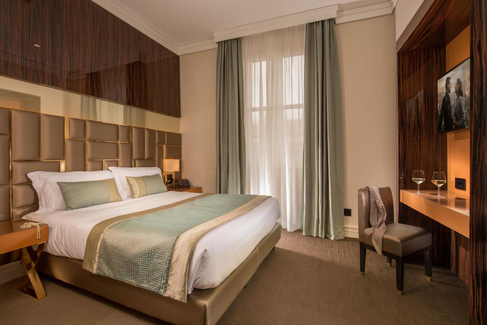 Classic Double or Twin Room,693009405:JPEG