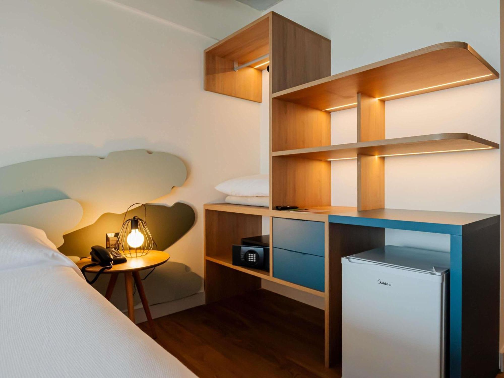 Quarto Standard com 2 Camas de Solteiro, Varanda e Vista do Mar