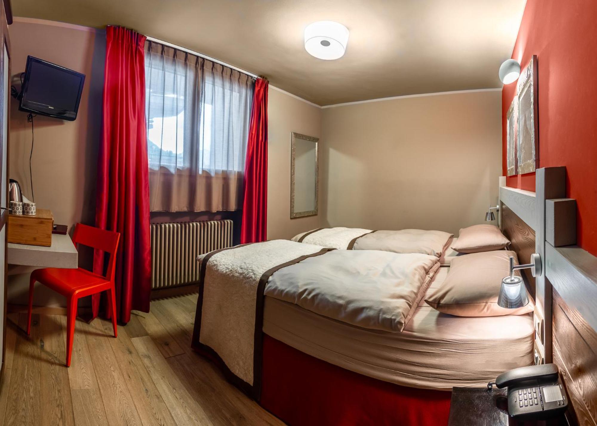 Economy Twin Room