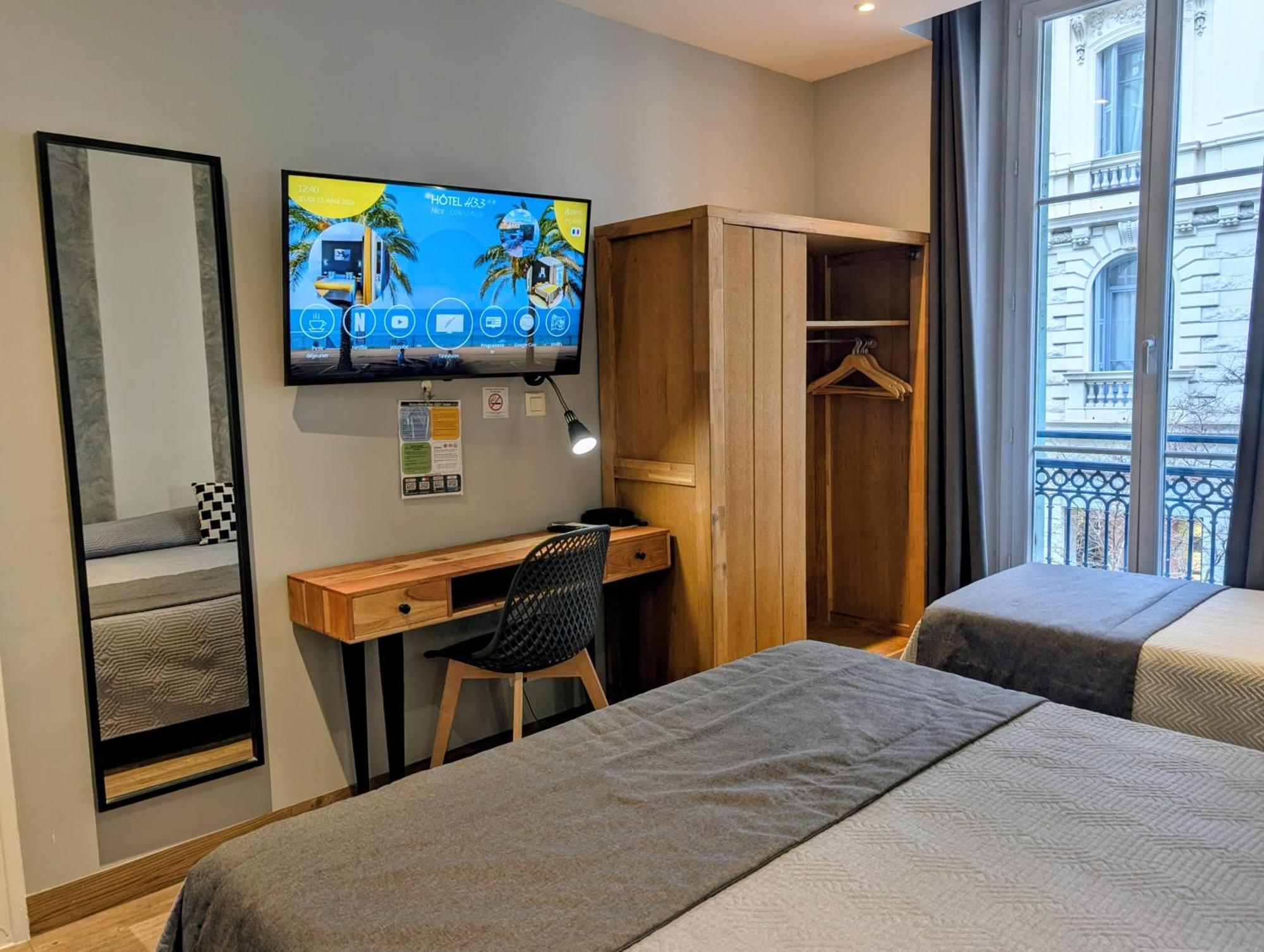 Triple Room