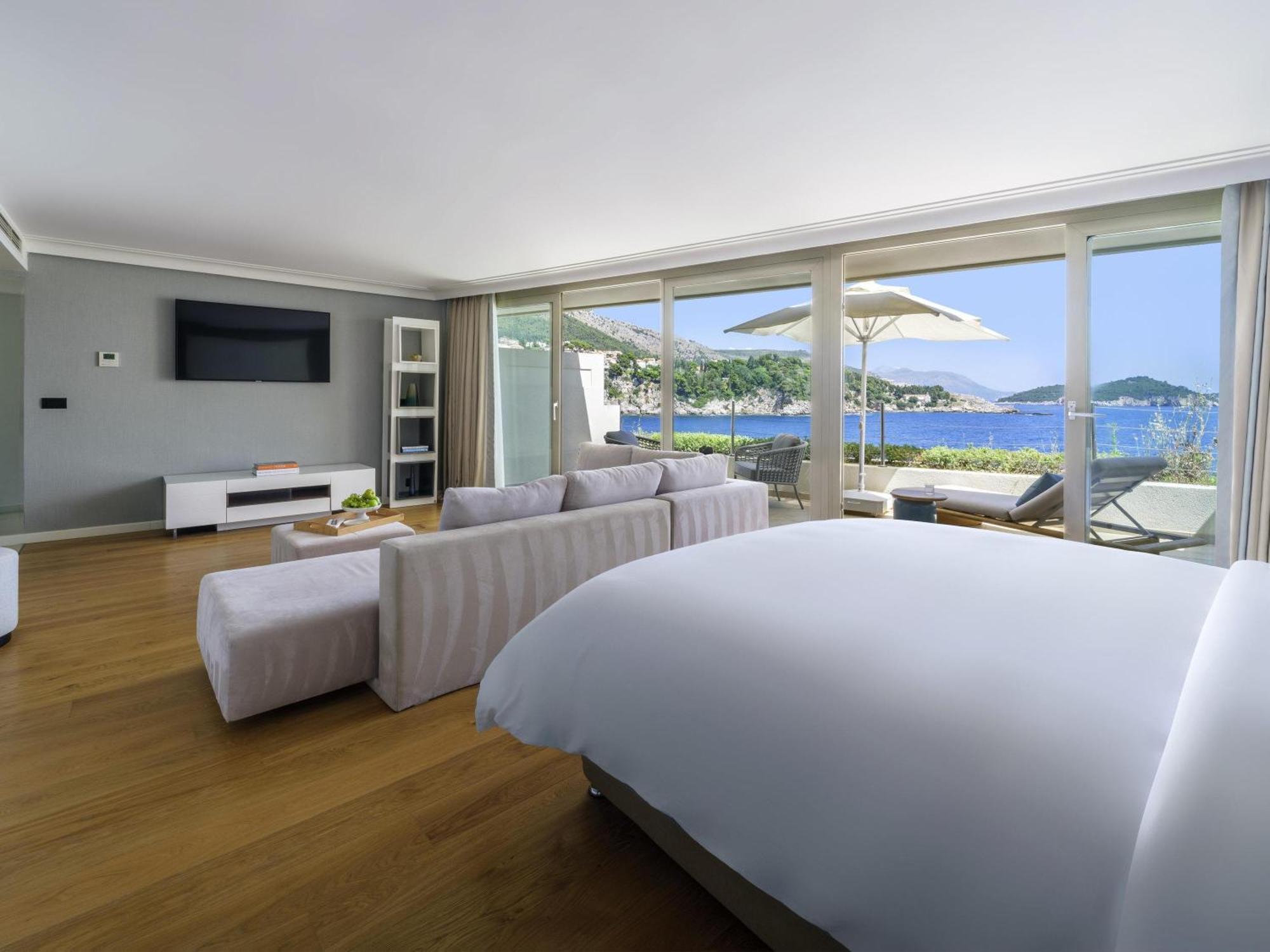 Suíte Spa com Varanda e Vista do Mar