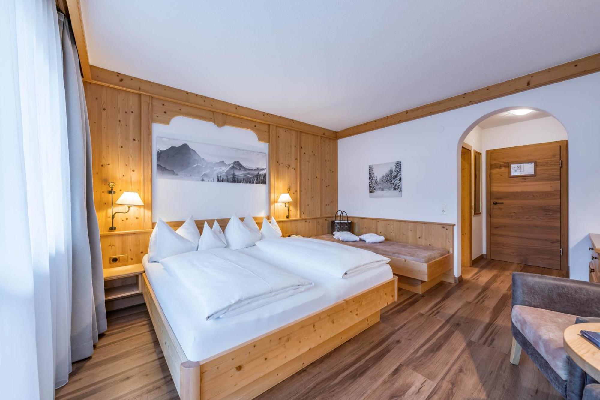 Basic Triple Room