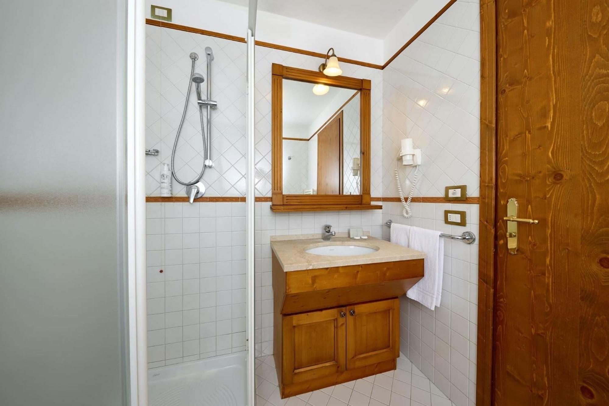 Standard Room Lake View