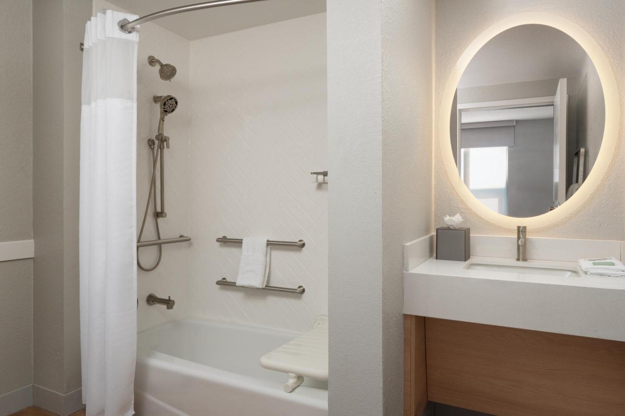 Studio Queen Room Non-Private Sofa Bed Roll Shower Mobility or Hearing Accessible