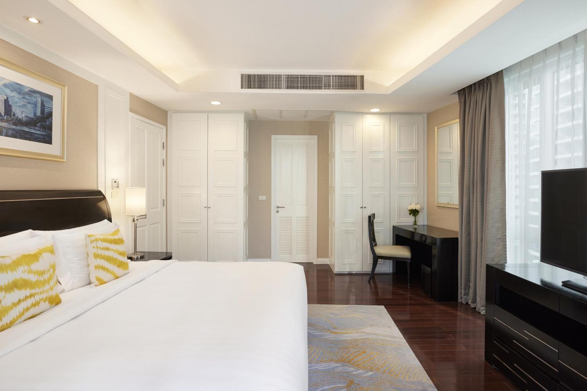 Two-Bedroom Superior Suite Suite Privileges