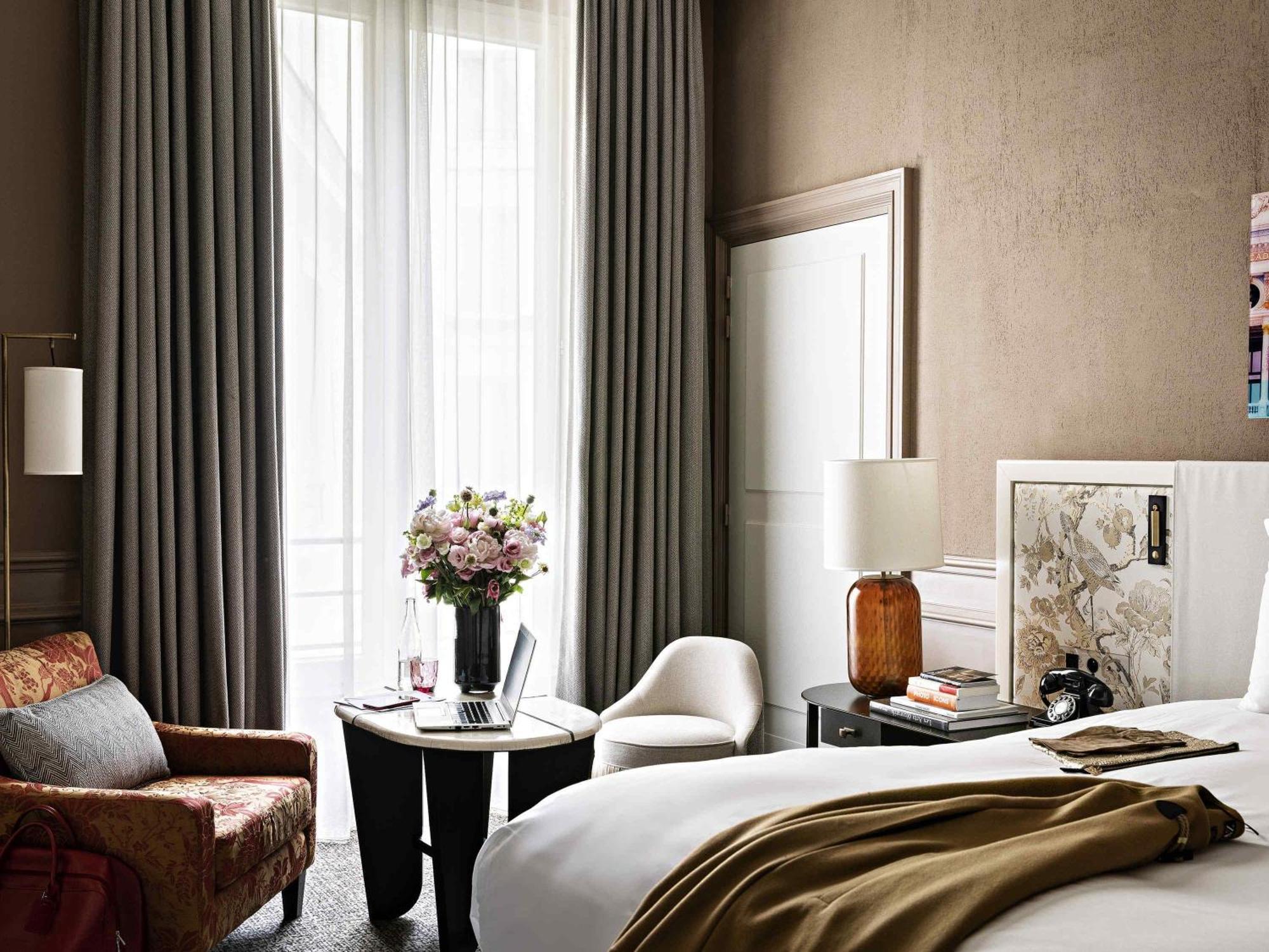 Premium Luxury Queen Room One Queen Bed Courtyard or Rue Scribe View,1770445890:JPEG