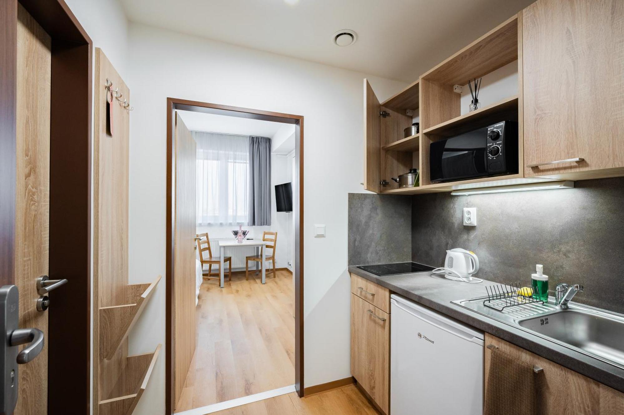 Twin Room,1758577075:JPEG