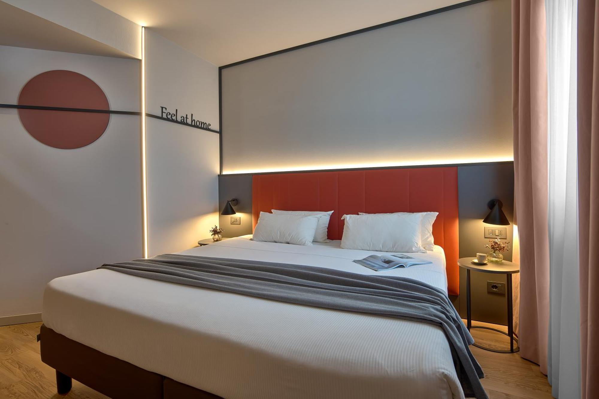 Habitación Superior con balcón - 1 cama extragrande - No fumadores