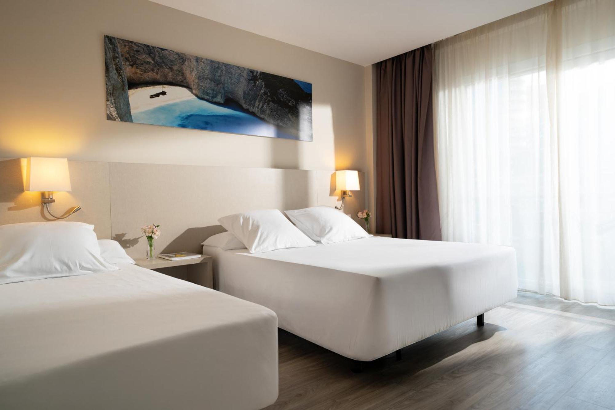 Doppel-/Zweibettzimmer (2 Erwachsene + 1 Kind)