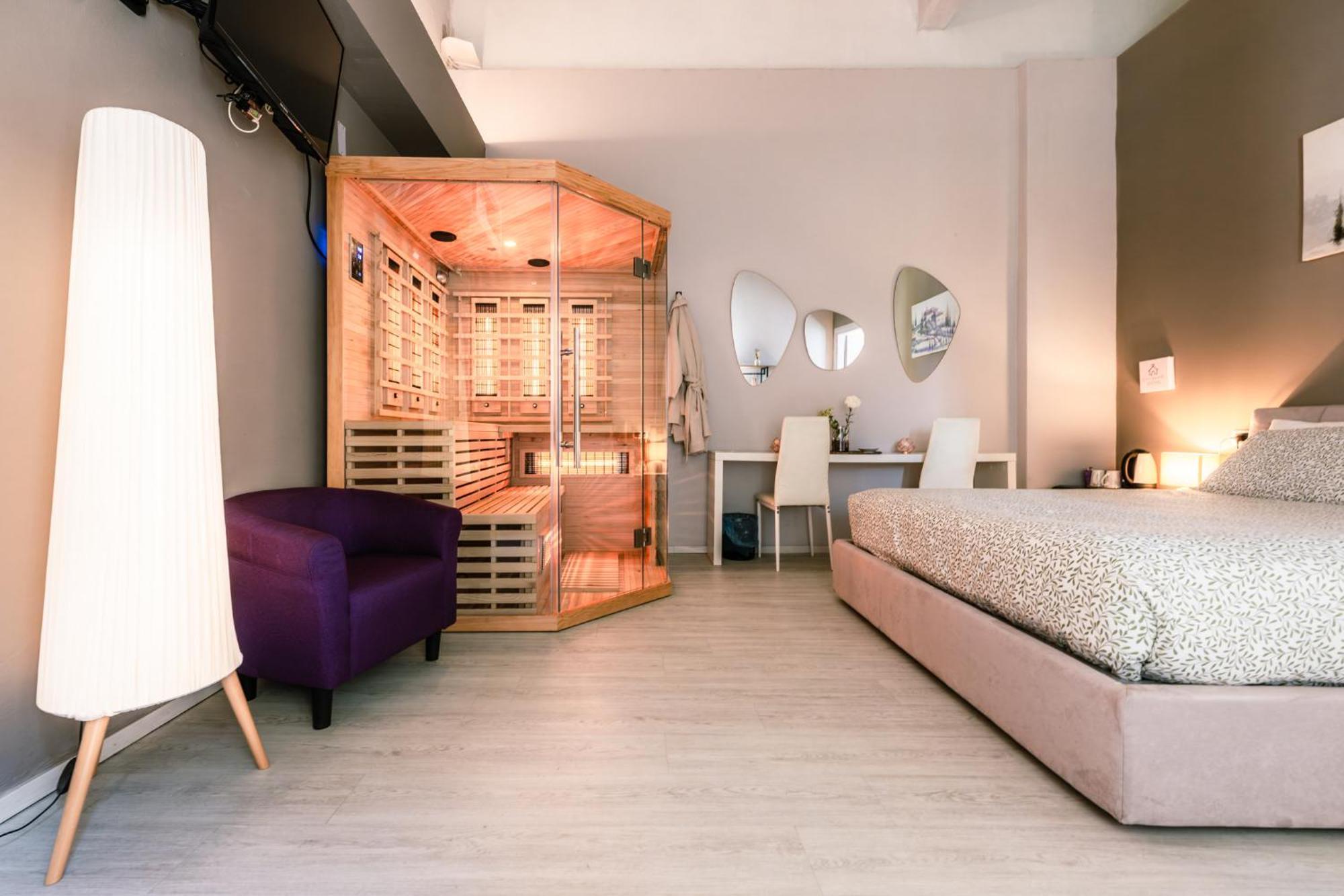 Deluxe King Suite