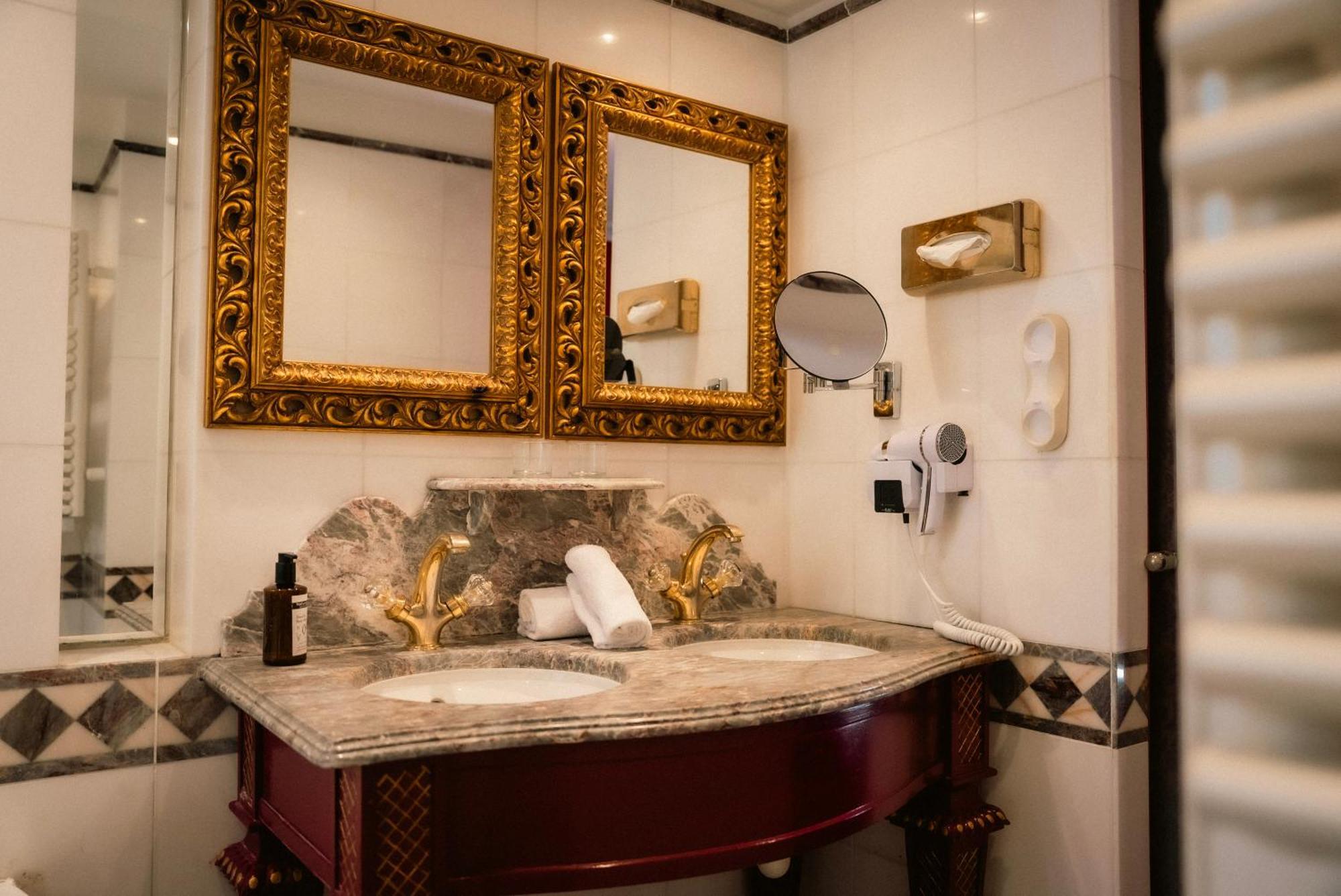 Deluxe Double Room Spa Bath