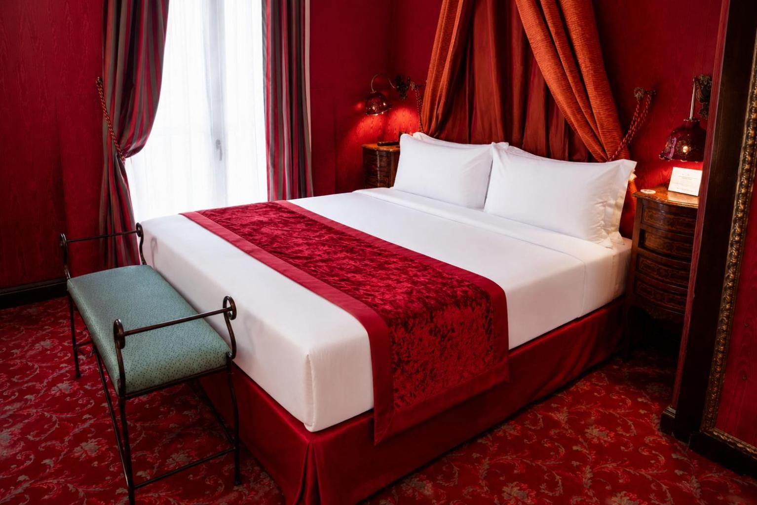 Classic Double Room
