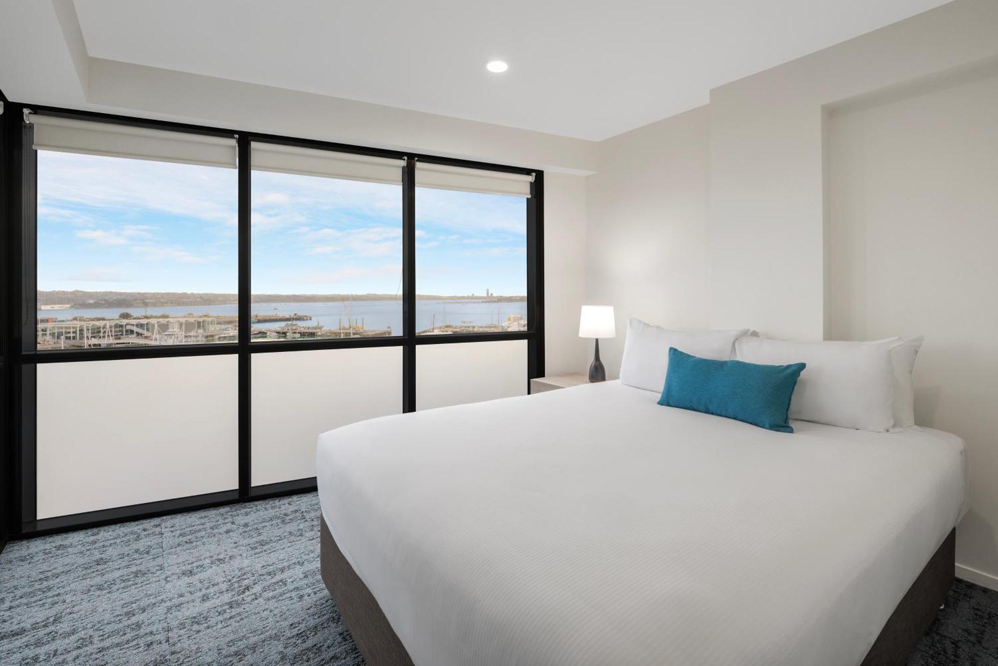 Two-Bedroom Apartment Harbour View
