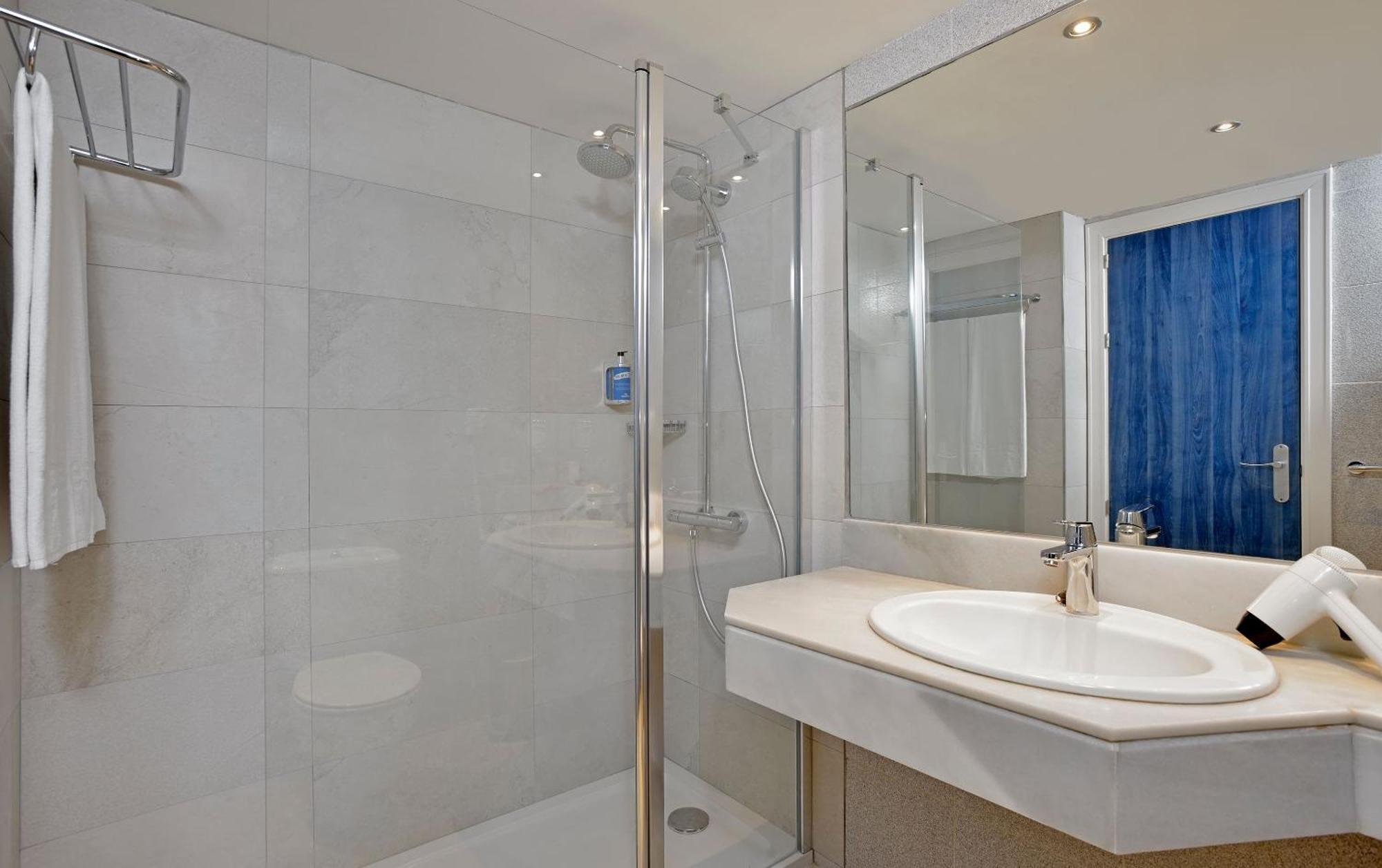 Chambre Double ou Lits Jumeaux - Vue sur Mer