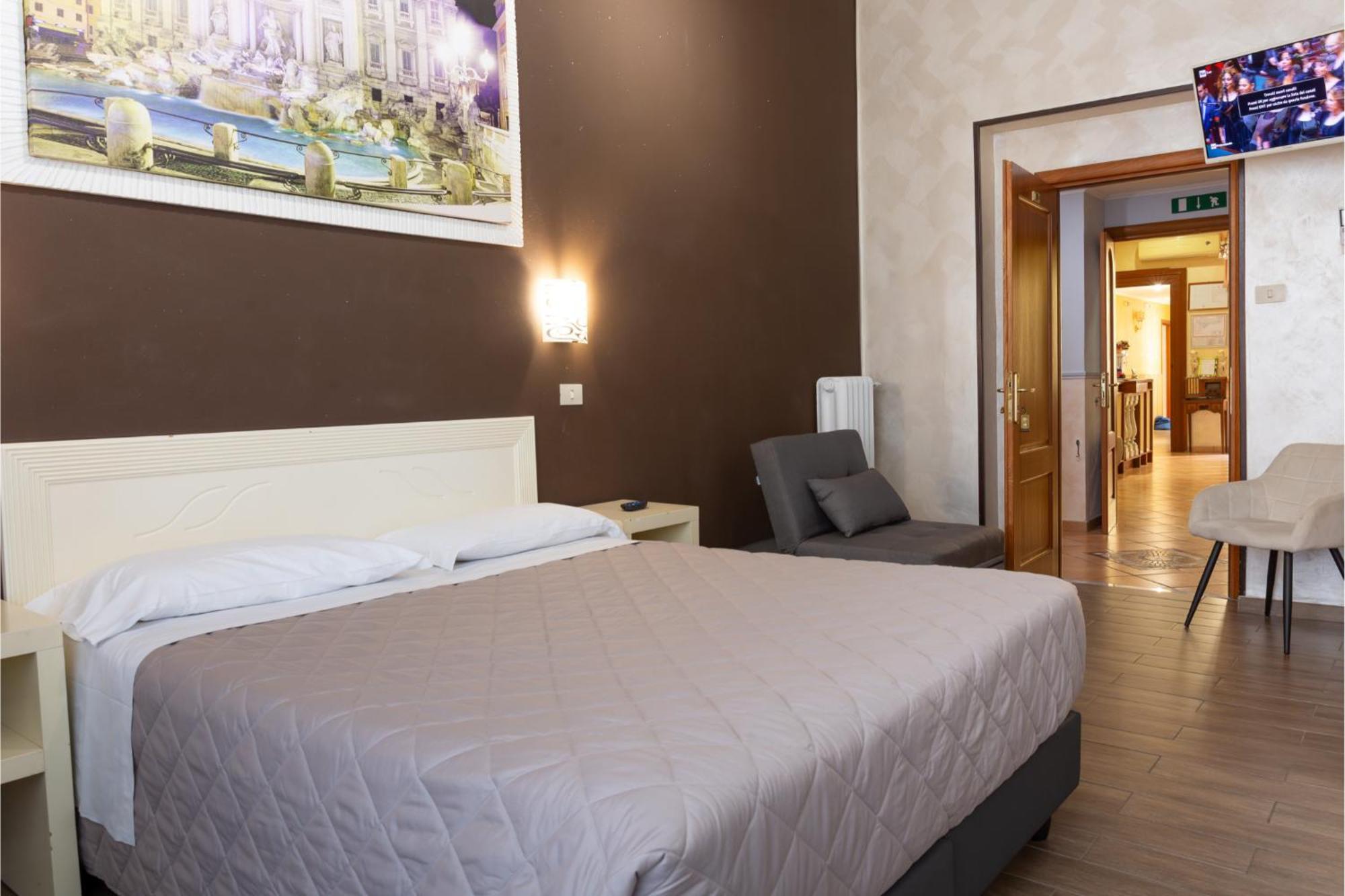 Economy Triple Room