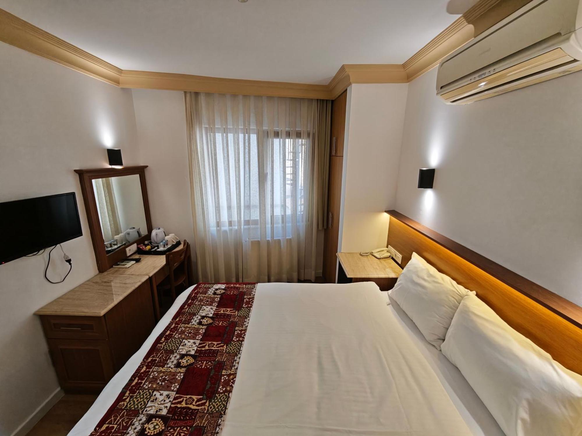 Habitación Doble Pequeña