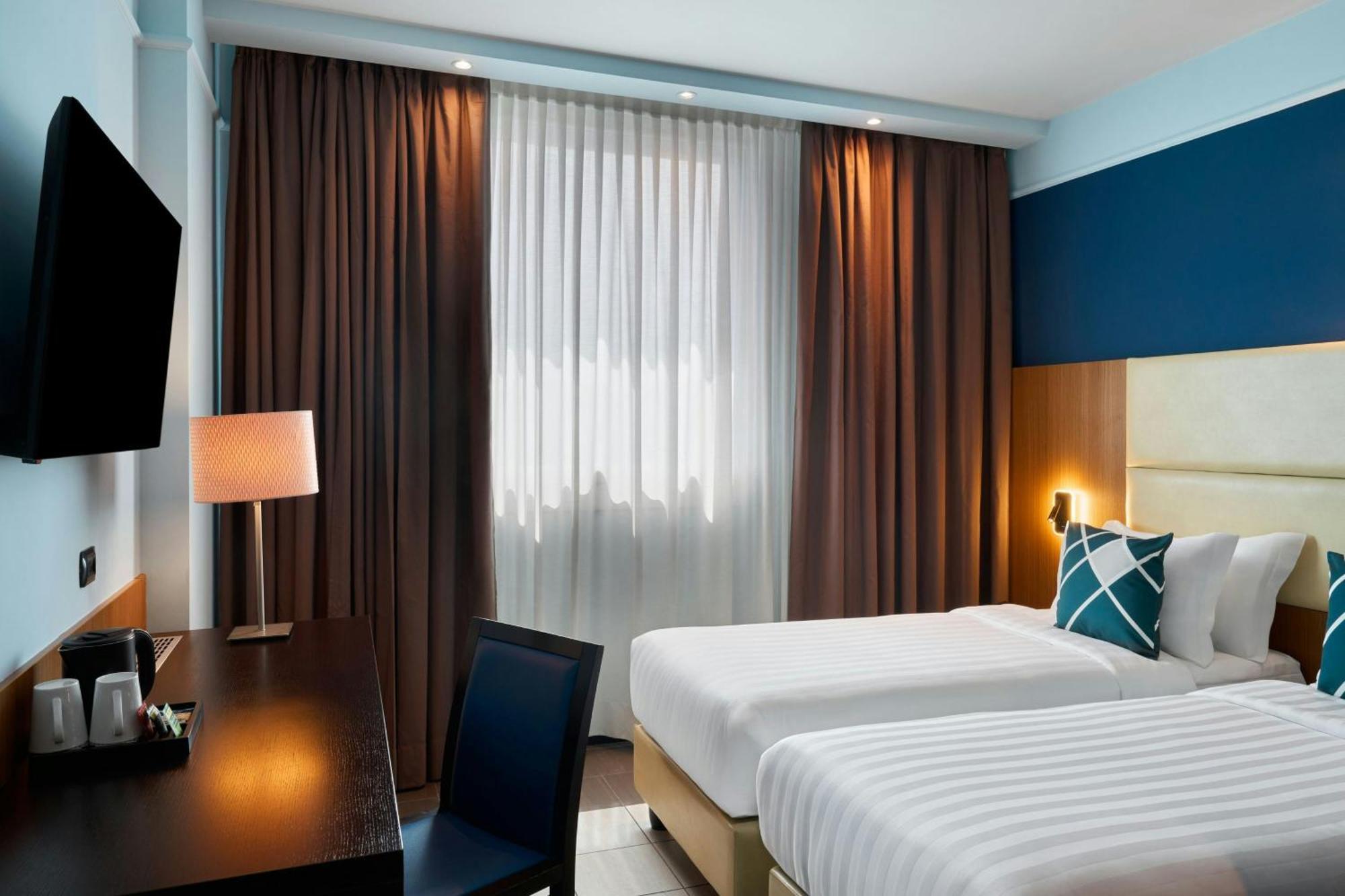 Superior Twin Room City View High Floor