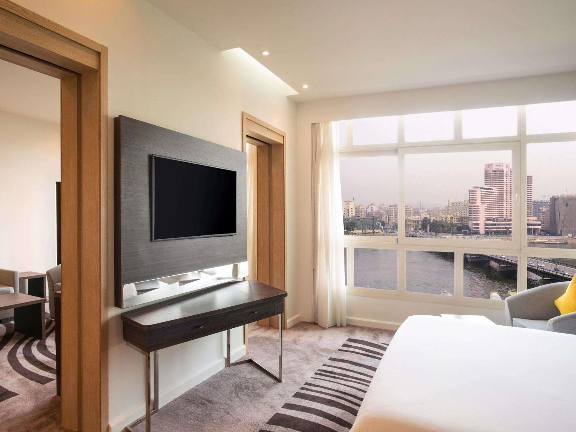 Superior Suite One Double Bed Sofa River Side