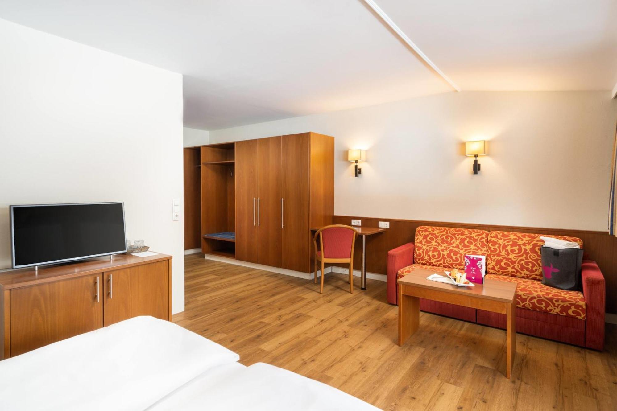 Standard Double Room Mountain View