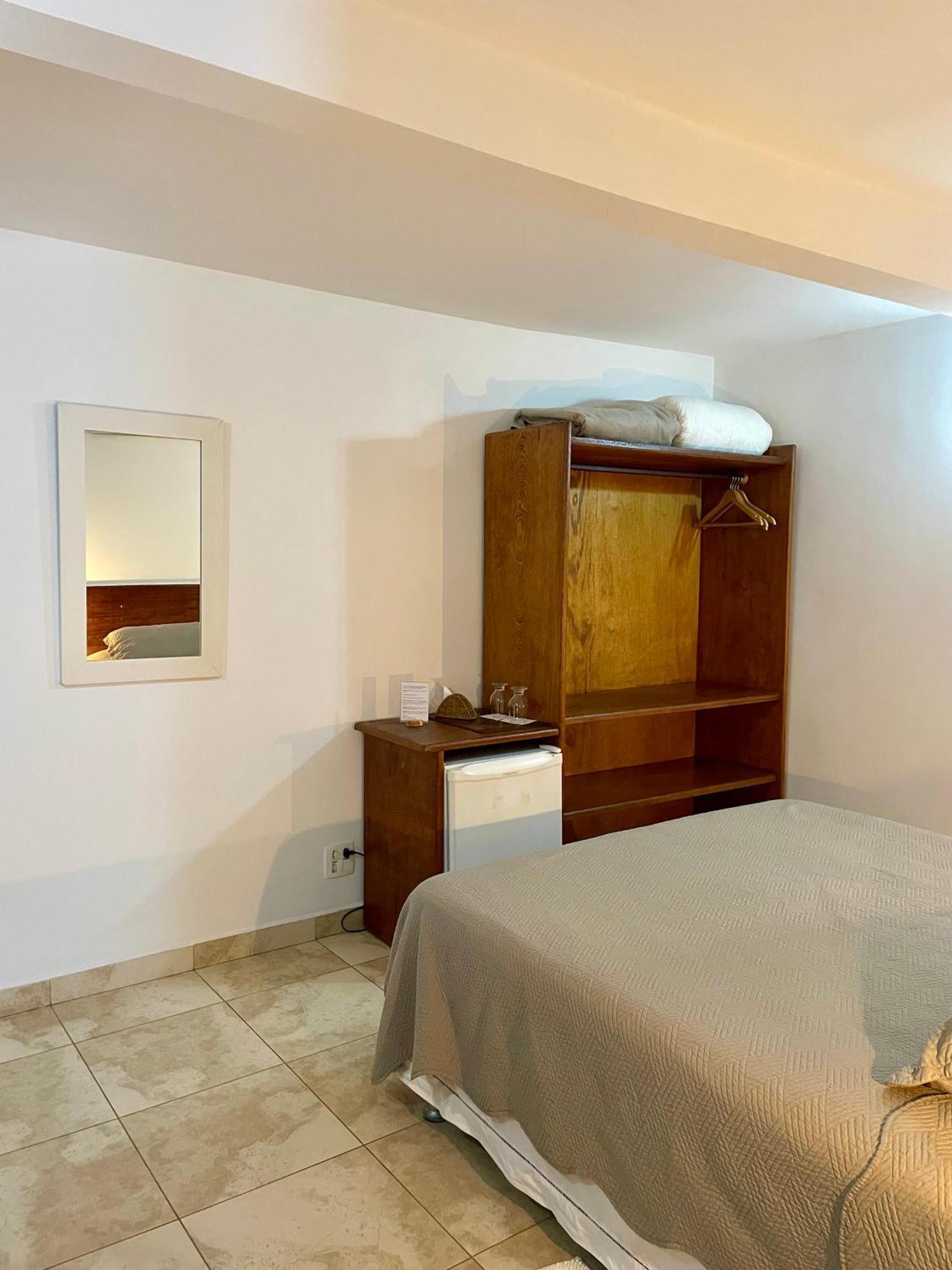 Quarto Duplo