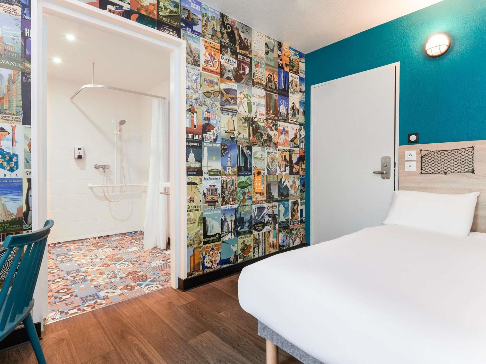 Tandem Room