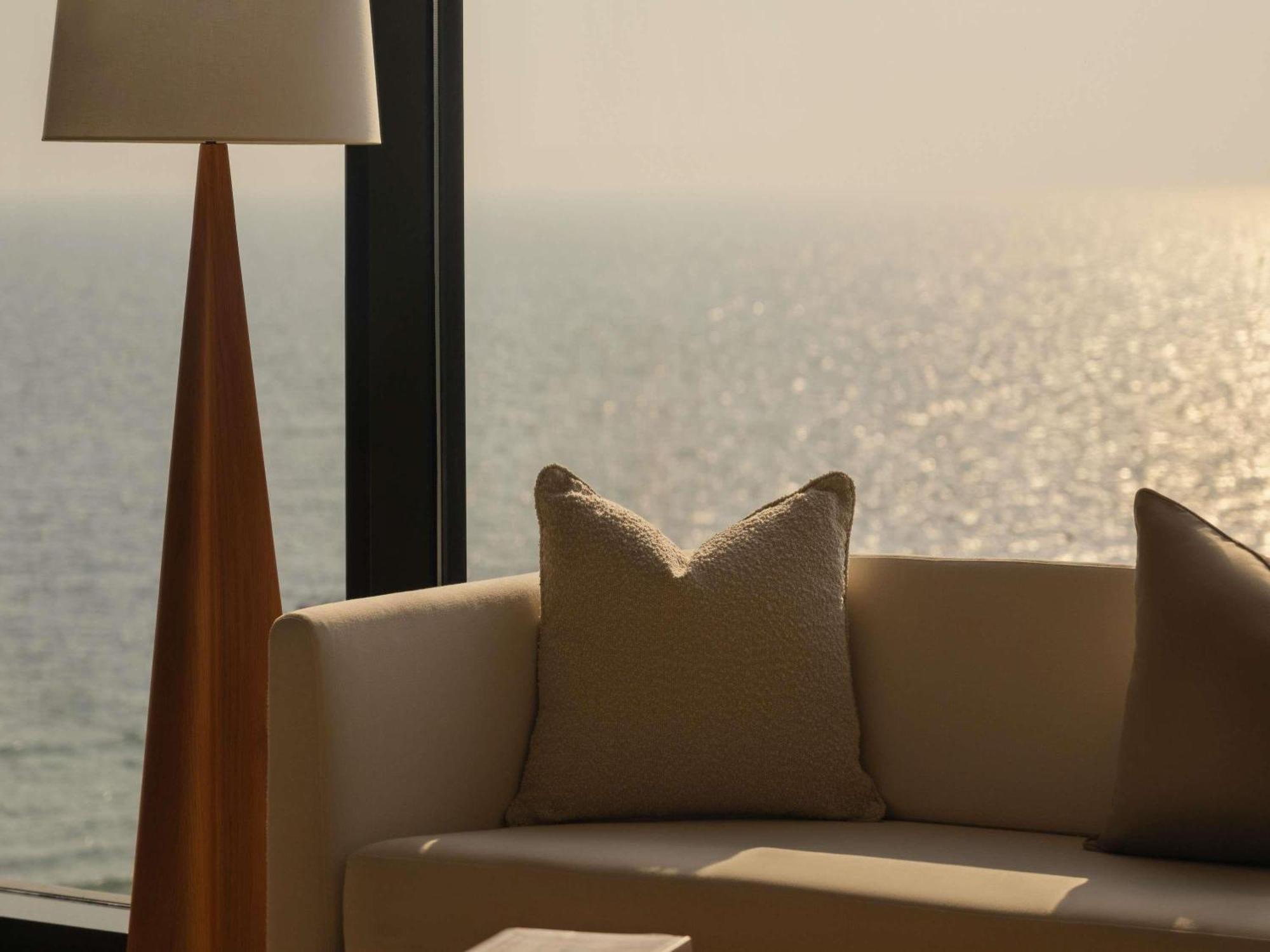 Midnight Dawn Suite Sea View Welcome amenity Daily pre drinks suite cocktail setup