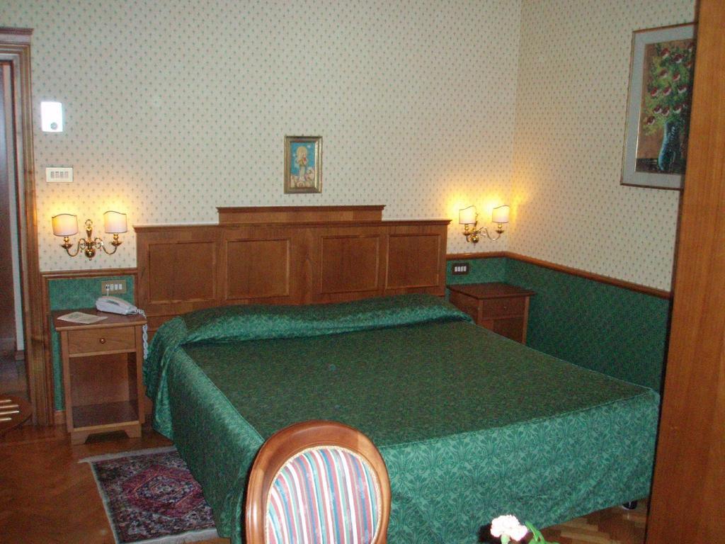 Double or Twin Room Terrace
