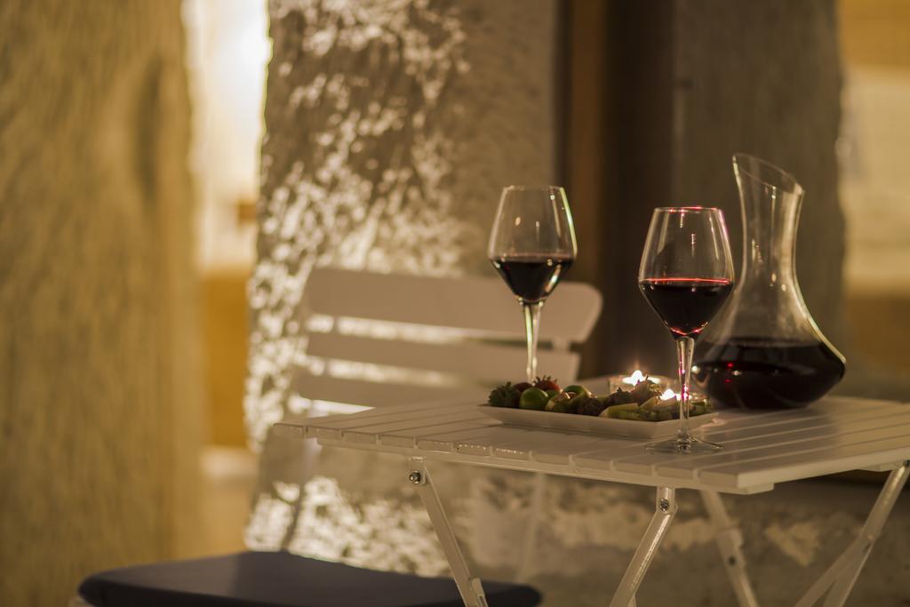 Premium Honeymoon Cave Suite