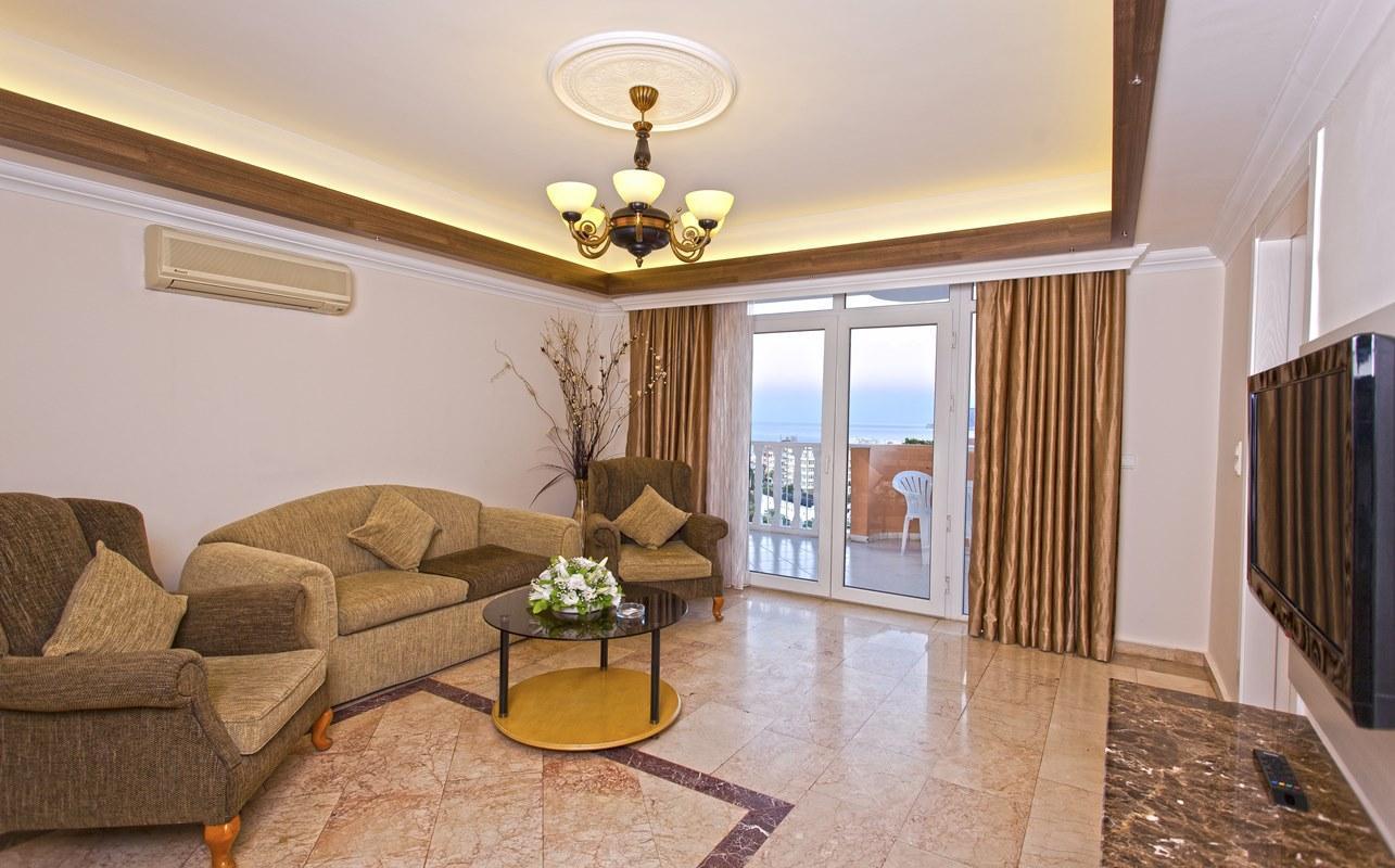 Quarto Família (3 Adultos)