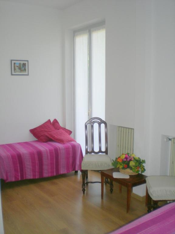 Quarto Individual com Varanda
