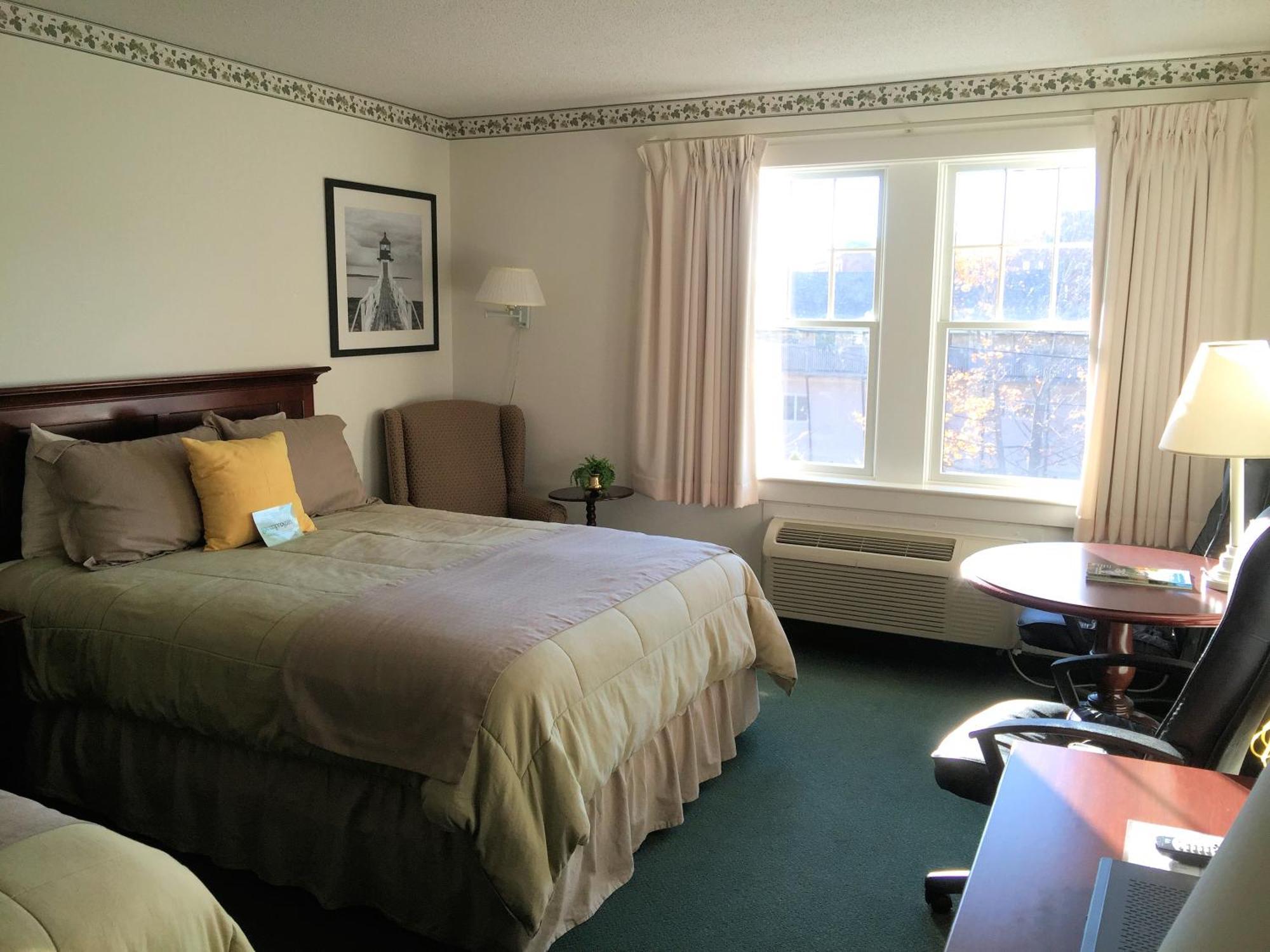 Queen Room with Two Queen Beds - First Floor - Dog Friendly Room