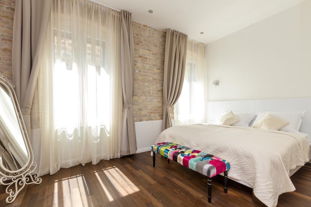 Quarto Duplo Deluxe