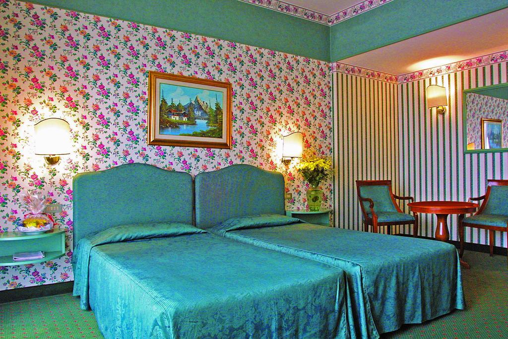 Deluxe Double Room,684411564:JPEG