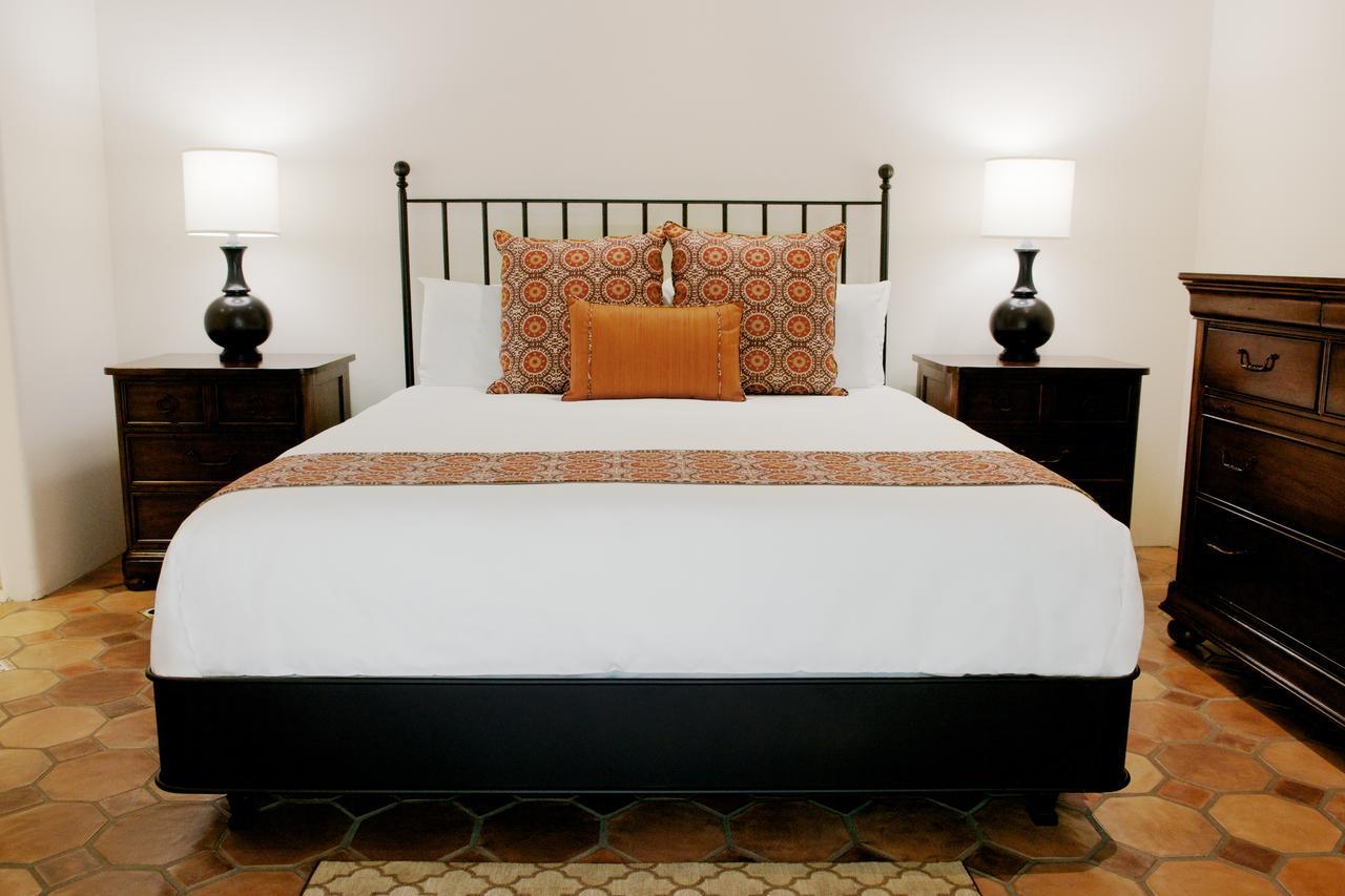 Standard Zimmer mit Kingsize-Bett