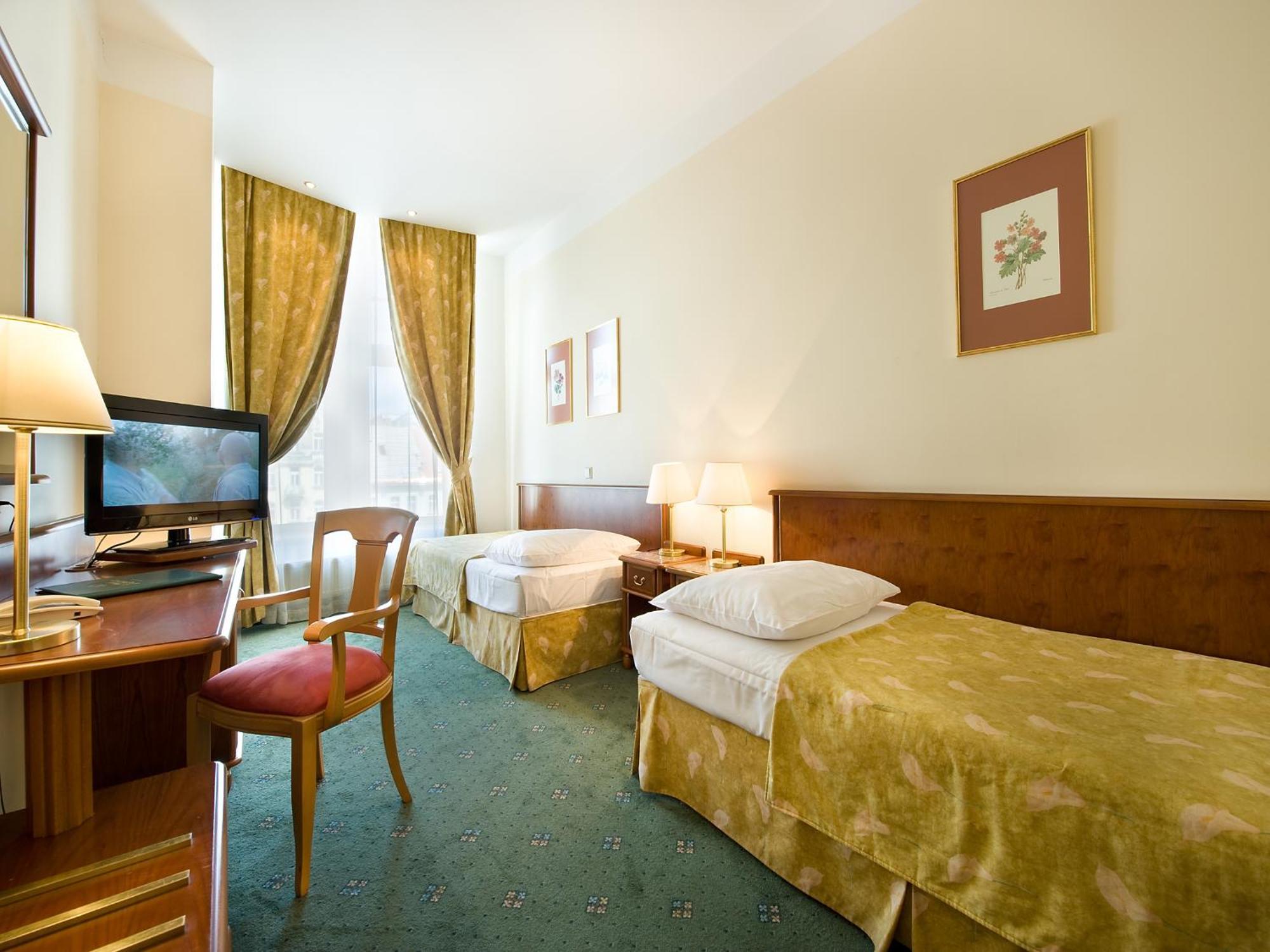 Twin Room Wenceslas Square View