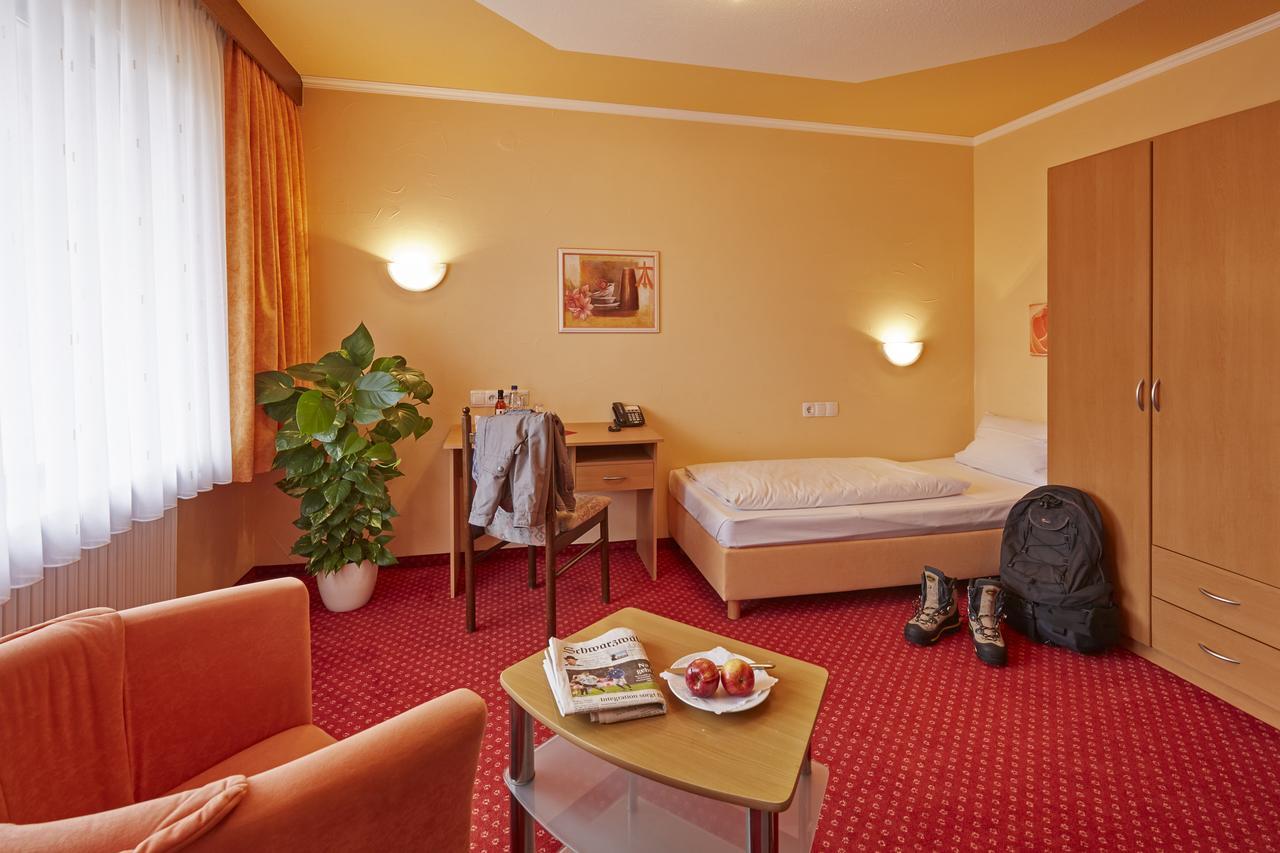Single Room Balcony,596757864:JPEG