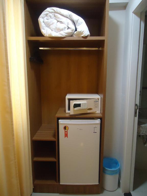 Triple Room with Three Single Beds