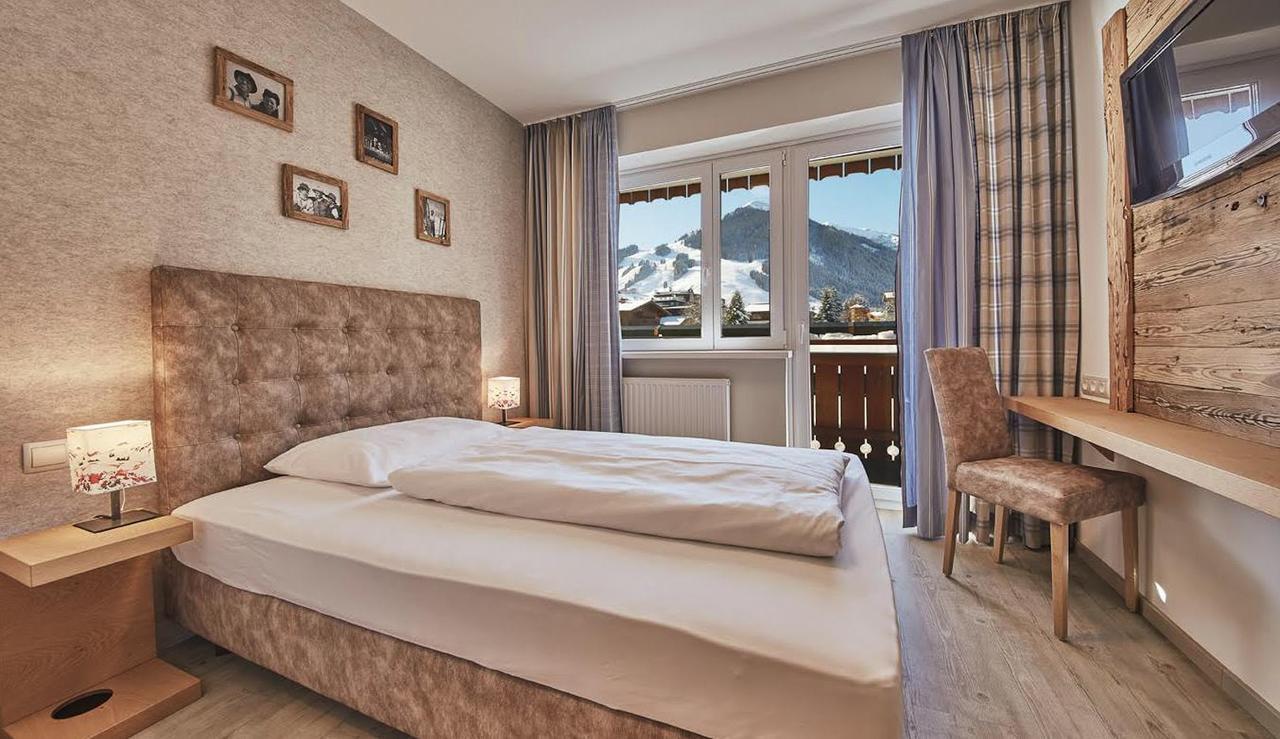 Single Room with Balcony,665774211:JPEG