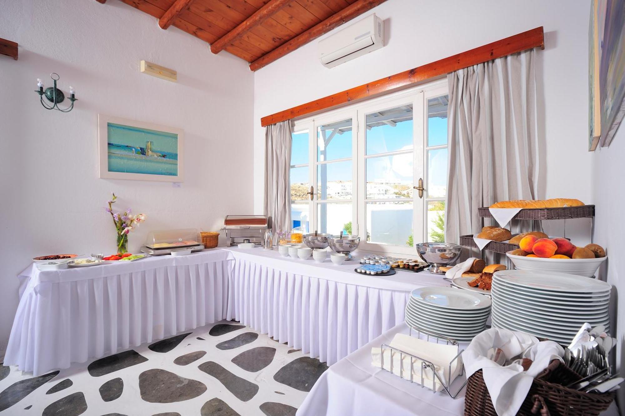 Quarto Triplo com Vista Mar