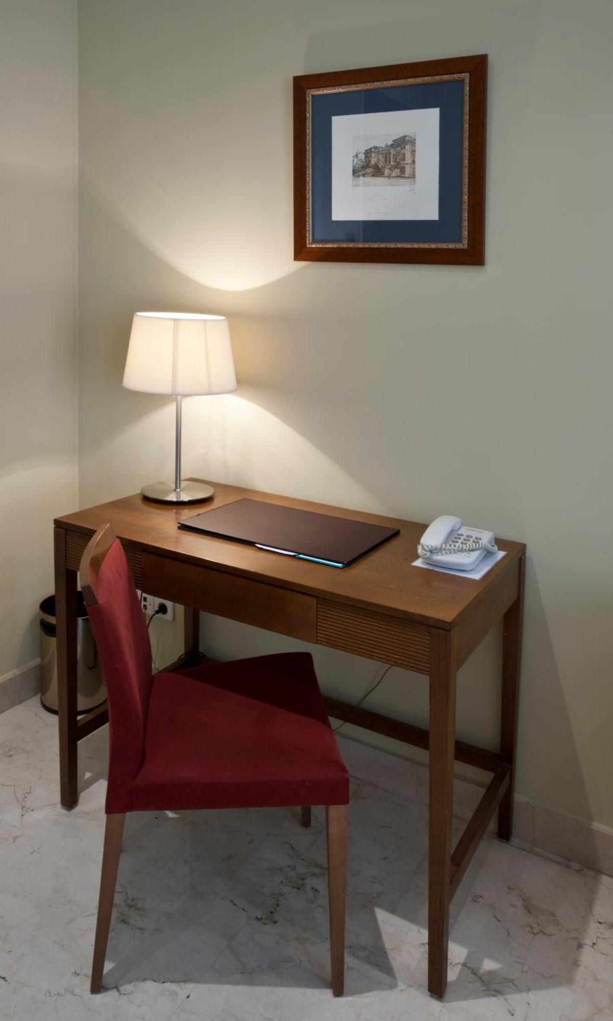 Classic Double or Twin Room