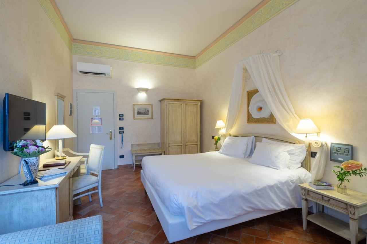 Superior Double Room,749293460:JPEG