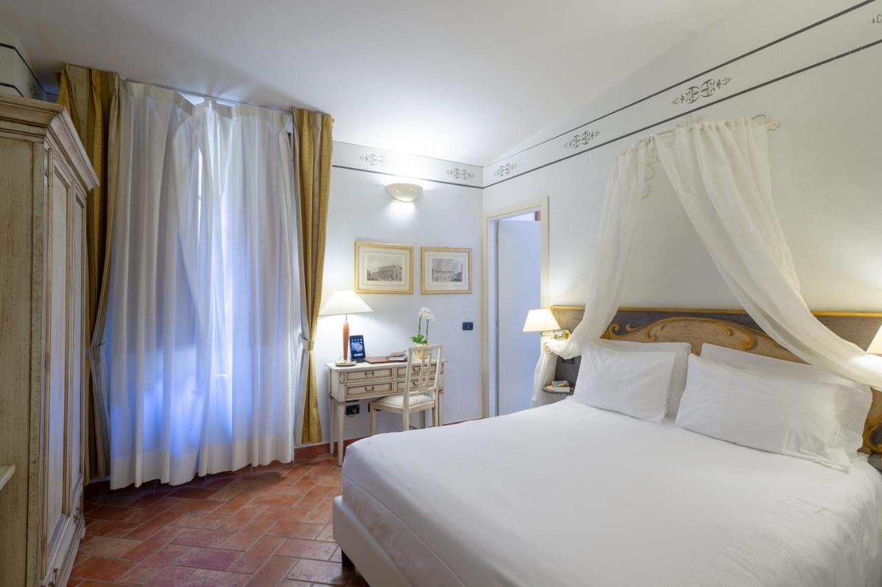 Double Room,749293526:JPEG