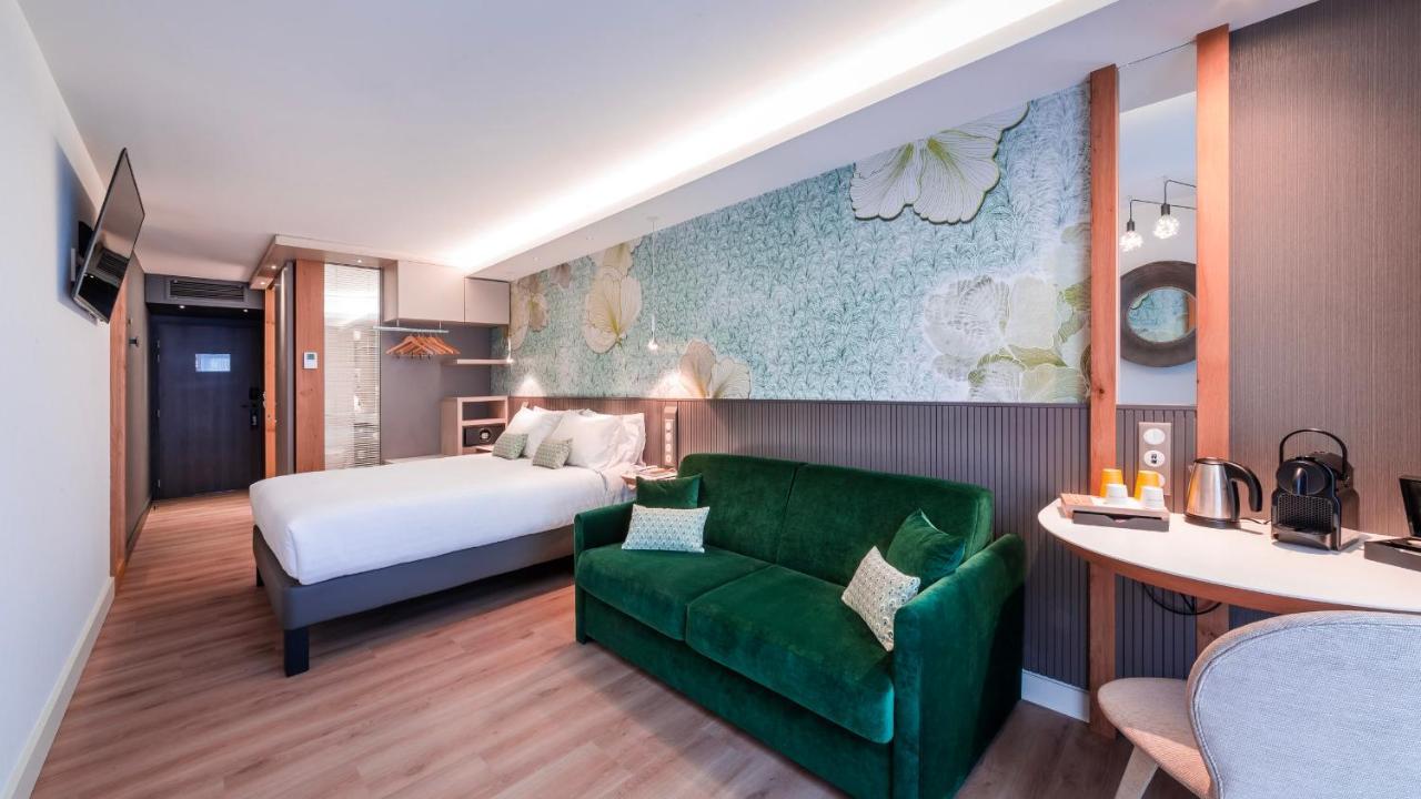 Premium Kamer met 1 Queensize Bed - Slaapbank