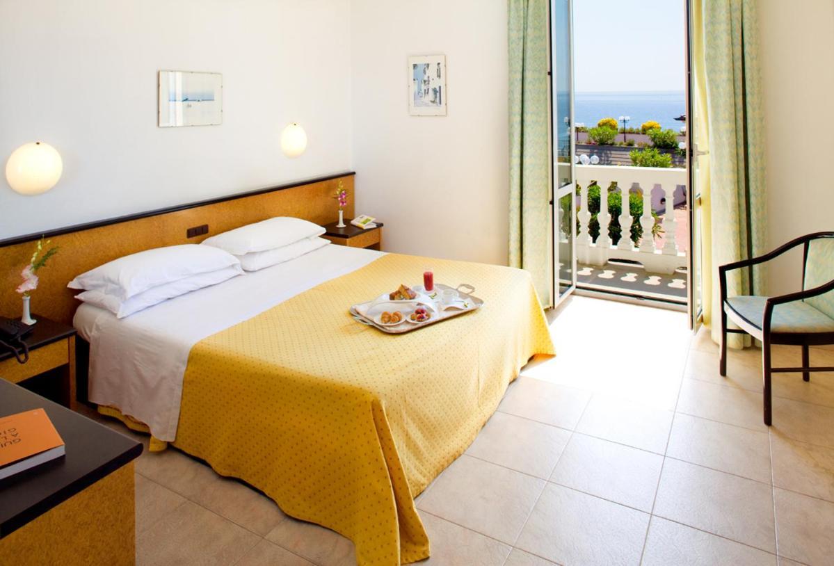 Habitación Doble con vistas al mar