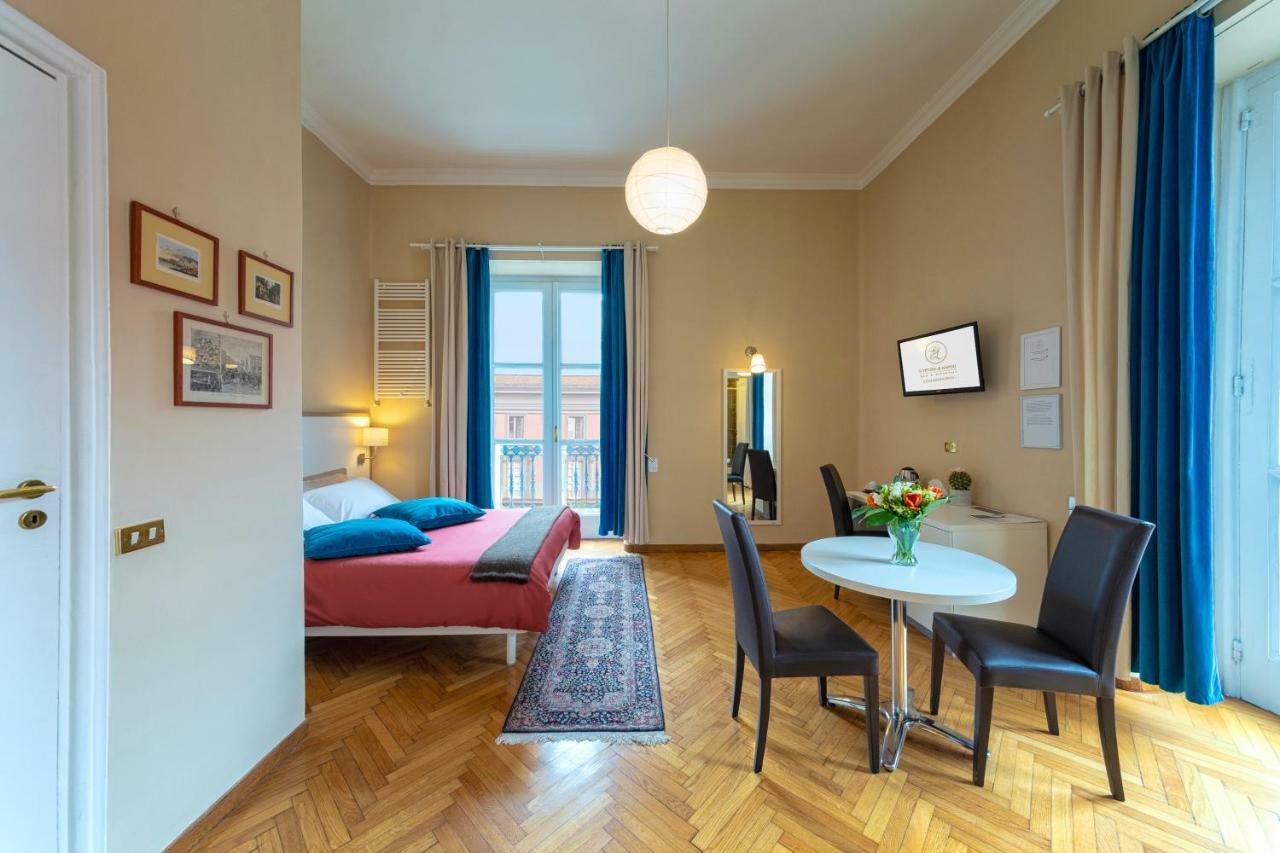 Deluxe Double Room with Balcony,785891751:JPEG