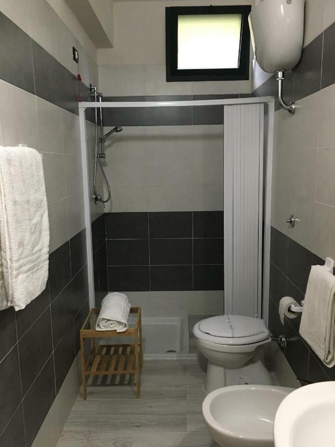 Two-Bedroom Apartment,805318749:JPEG