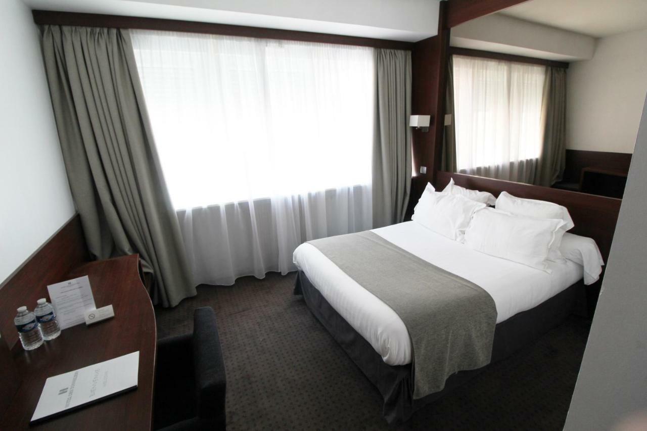 Double Room Bath