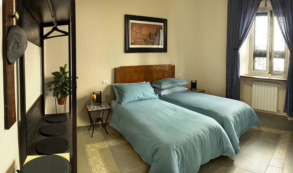 Large Double Room,813839969:JPEG