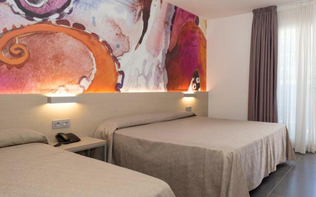 Chambre Double - Vue sur Piscine
